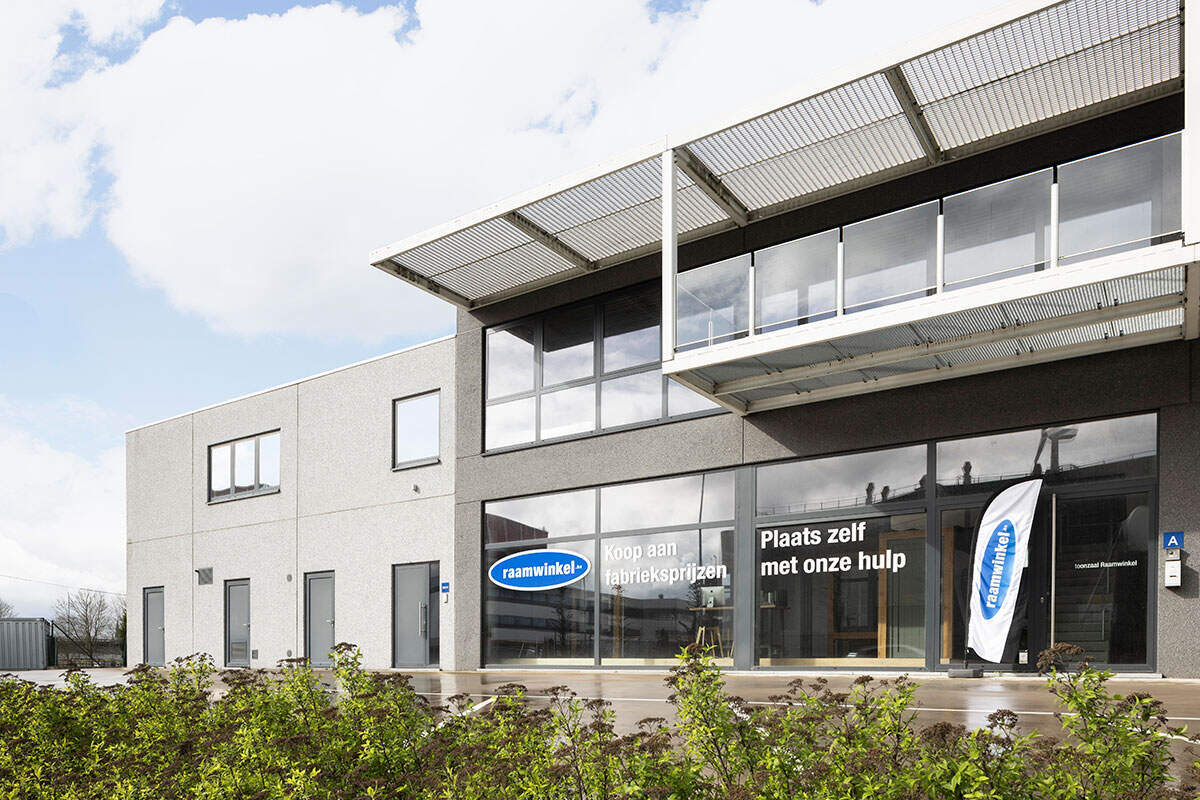 Toonzaal exterieur Roeselare