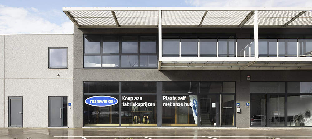Toonzaal ramen en deuren Roeselare